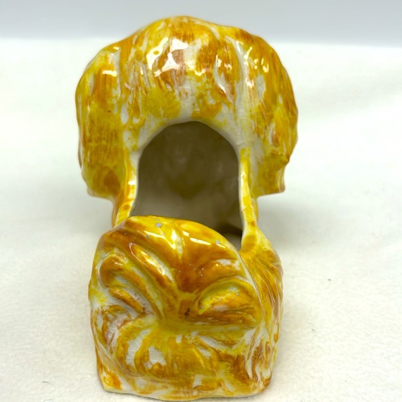 Vintage 6” ceramic hand painted Pekingese shaped planter made in Japan - Picture 7 of 10